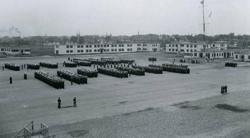 Sailors in formation at HMCS St. Hyacinthe Base